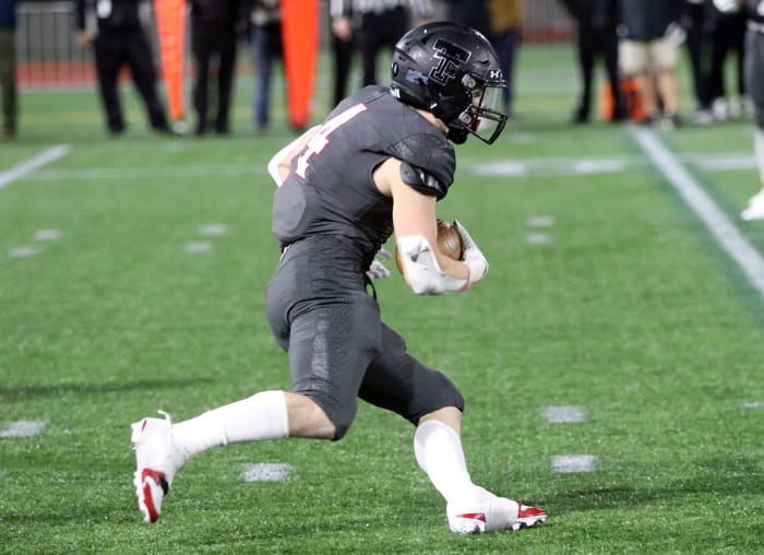 a Tualatin Sherwood 6A Oregon football semifinal November 17 2023 Dan Brood 14